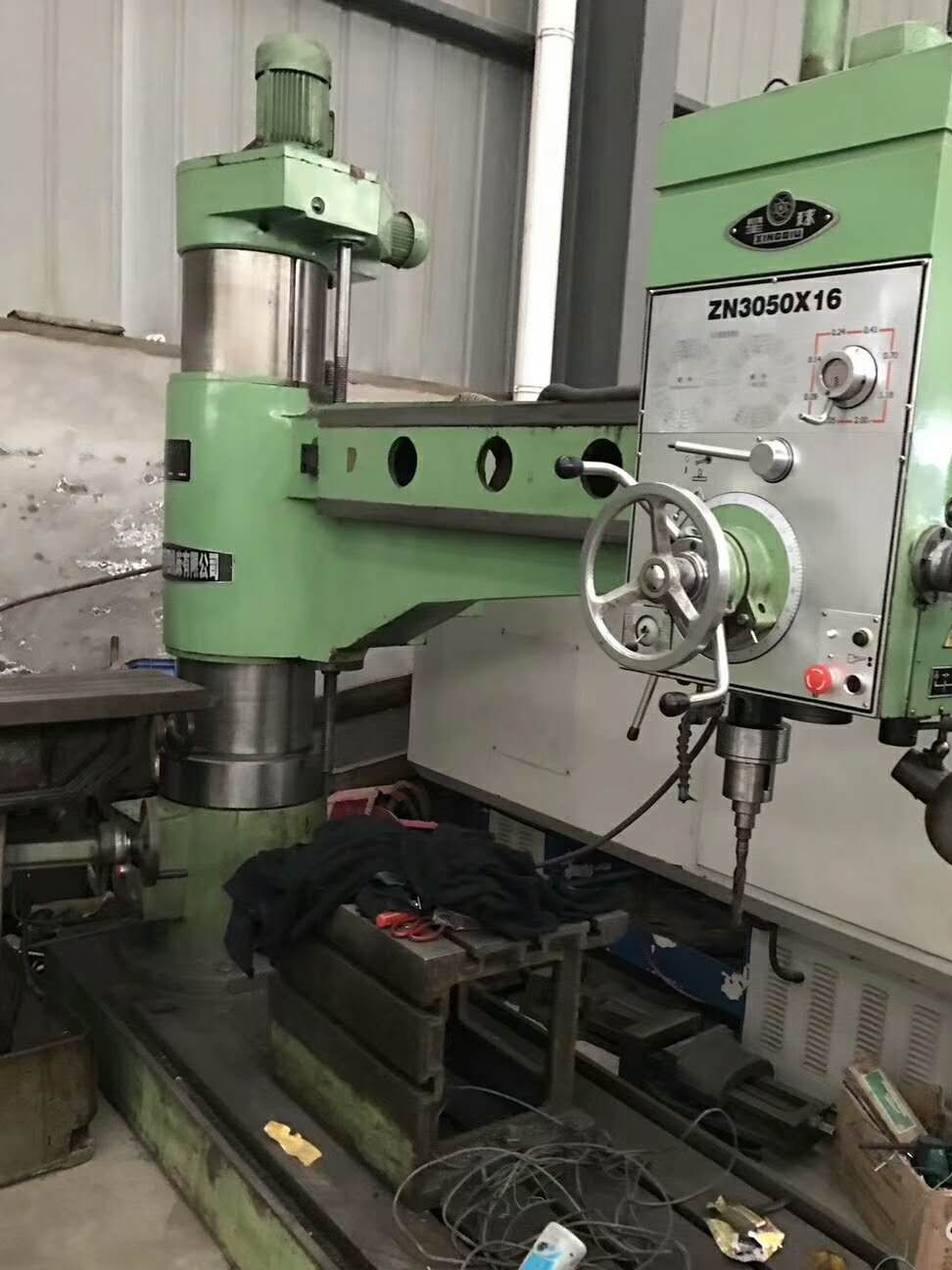 zn305016二手南京zn305016摇臂钻床